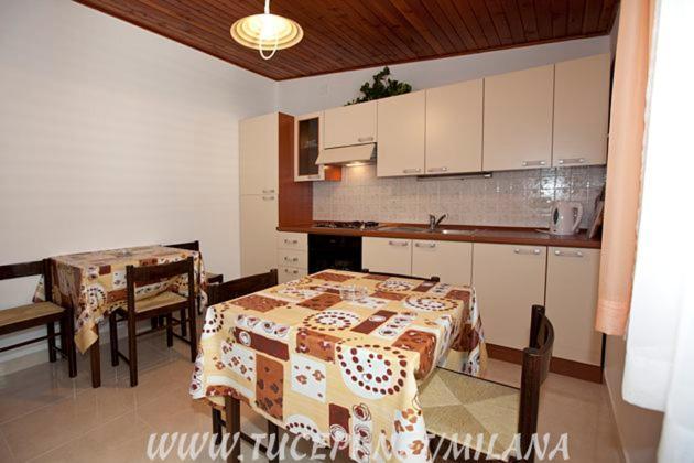 Apartments Milana Tucepi Exterior photo